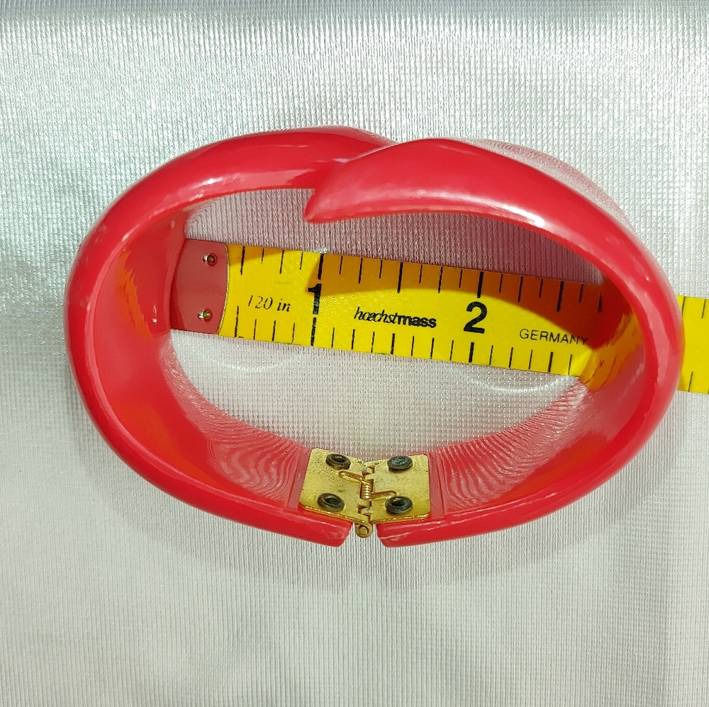 Vintage red clamp bangle - Picture 4 of 6